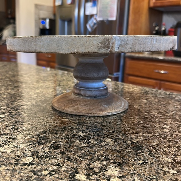 🏠 Bohemian Styled Wooden Stand - Picture 3 of 5